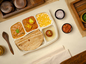 Matar Paneer Deluxe Veg Thali