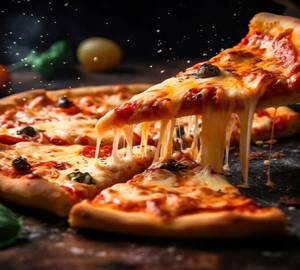 Paneer and onion pizza