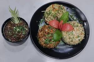 Veg Triple Fried Rice [250 Grams]