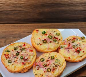 Spicy Supreme Garlic Bread