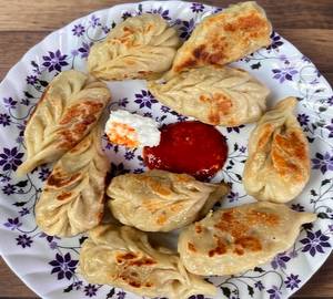 Paneer steamed Momos ( 6 Pieces)