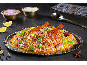 Hyderabadi Chicken Biryani-1/2 Kg (Serves 1-2)