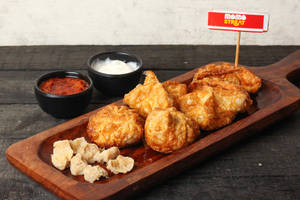 Fried Chicken Momo Platter