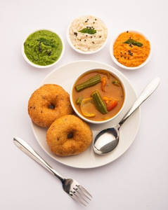 Vada Sambar (per Plate)