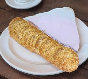 Cream roll