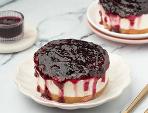 Blueberry Bento Cheesecake [300 Grams]