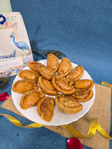 Khoya Gujiya (desi Ghee)