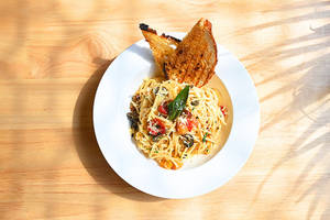 Veg Spaghetti Aglio Olio Pasta