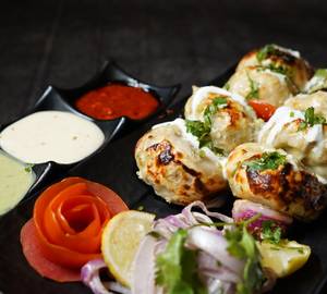 Paneer Afghani Momos [6 Pieces]