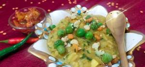 Gujrati dal khichdi          