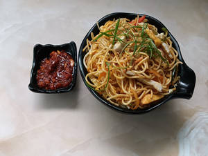 Chicken Burnt Garlic Noodles