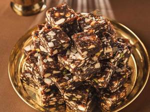 Dates Chikki (1kg)