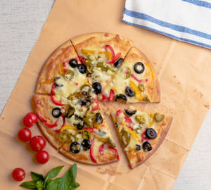 Exotic Chipotle Pizza