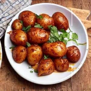 Tossed Potatoes in Choice of Sauce