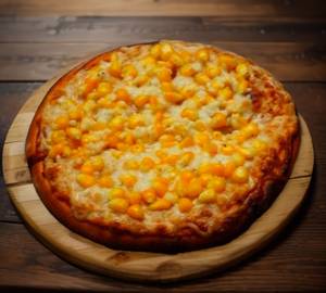 Classic corn pizza