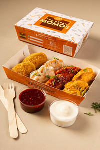 Veg. Urban Momos Platter [8 Pieces]