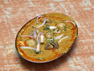 Mushroom Do Pyaza Box