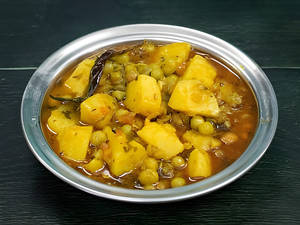 Aloo Matar Box
