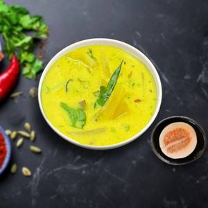 Vellarikka Pulissery - 450 Ml