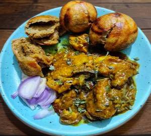 Murgh Litti Curry