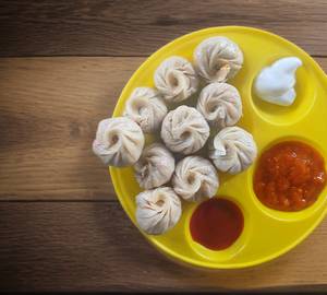 Veg momos steamed