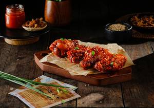 Korean Honey Sriracha Chicken Wings - (4 Pcs)