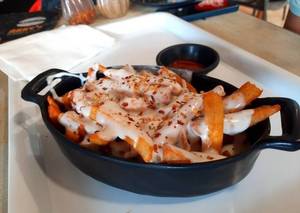 Cheesy Peri Peri Fries