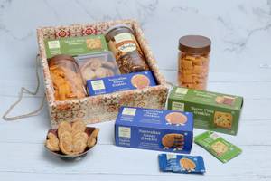 Gift Cookies Hamper 575
