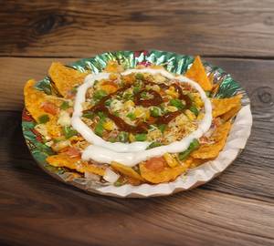 Veg Loaded Cheese Nachos