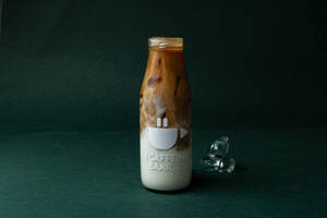 Iced Coconut Vanilla Latte