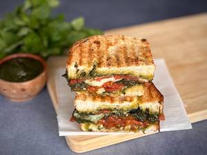 Italian Caprese Sandwich