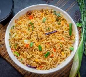 Egg schezwan rice [half]