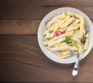 White sauce pasta