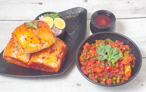Punjabi Twist In Khada Pav Bhaji