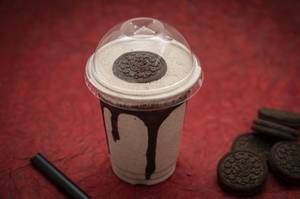 Creamy Oreo Thick Shake