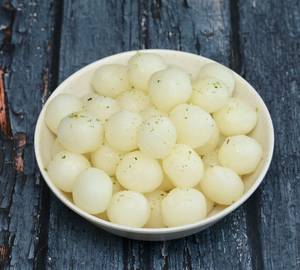 Small White Rasgulla