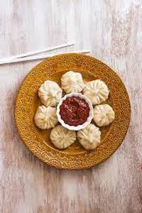 Veg Steam Momos (8pcs)