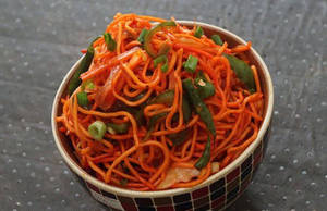 Veg Schezwan Noodles