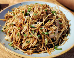 Veg Burnt Garlic Noodles