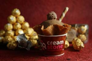 Ferrero Rocher Ice Cream Regular