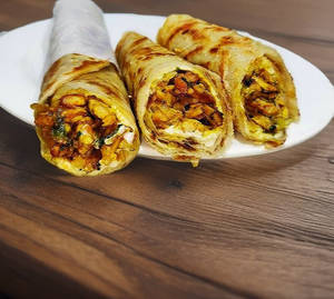 Egg Chicken Keema Roll