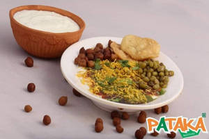 Mr Methi Dahi Papdi Chaat