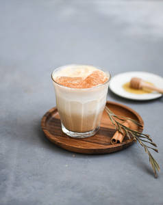 Cinnamon Honey Latte