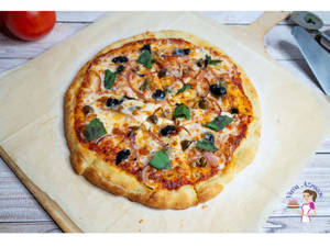 Olive Garlic Cheese Pizza