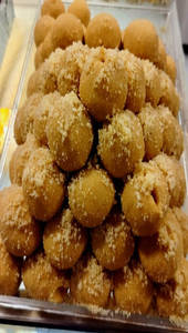 Besan Laddu