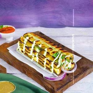Paneer Tandoori Grill Sandwich