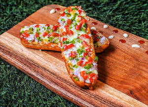 Onion Tomato And Capsicum Submarine