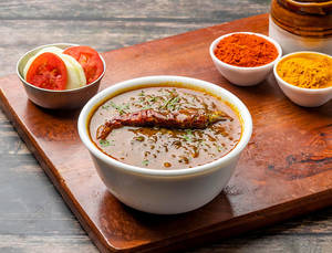 Akkha Masoor Masala
