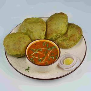 Palak Puri With Chole