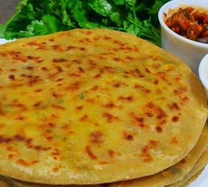 Aloo Pyaz Paneer Parantha